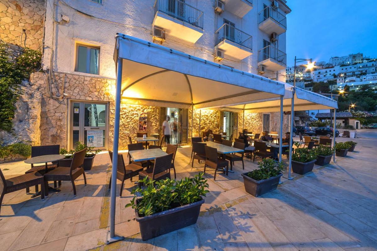 B&B Al Molo Peschici Buitenkant foto